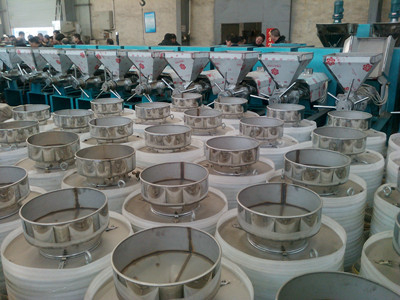 農(nóng)業(yè)機(jī)械_鄭州順豐機(jī)械設(shè)備廠(chǎng)